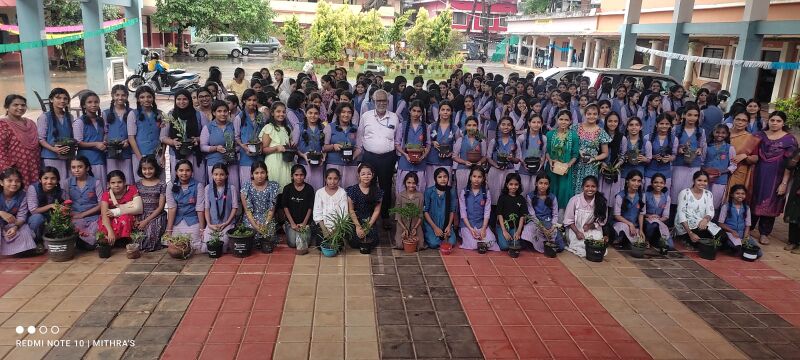 പ്രമാണം:13098 environment day.jpg