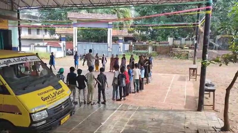 പ്രമാണം:19808-spoken english-class.JPG