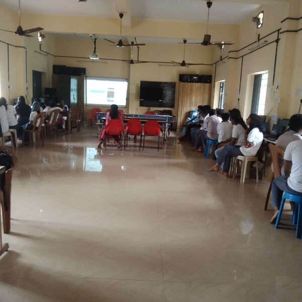 പ്രമാണം:23012 LK camp2.jpg