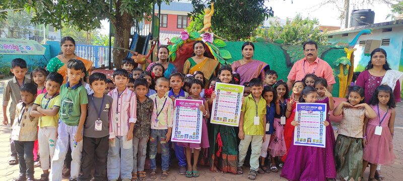 പ്രമാണം:44244 calender2025.jpg