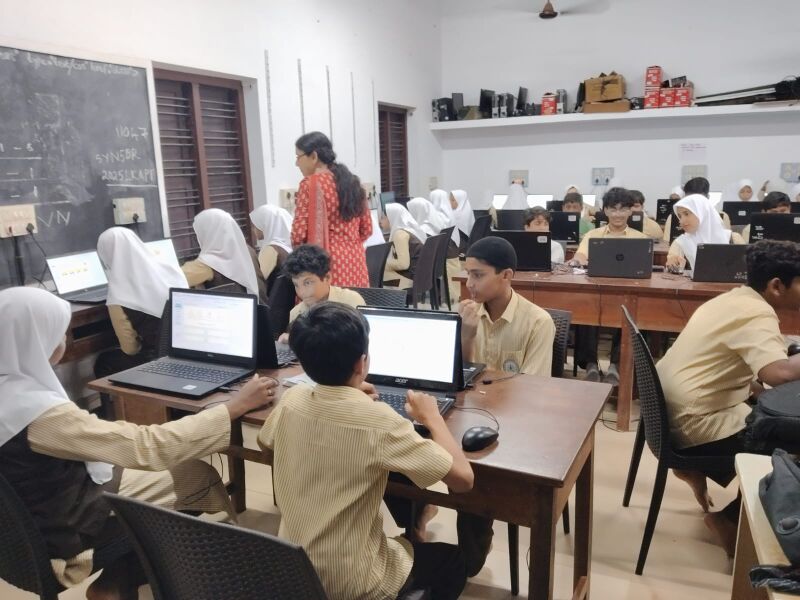 പ്രമാണം:11047 Lk Aptitude test (2).jpg