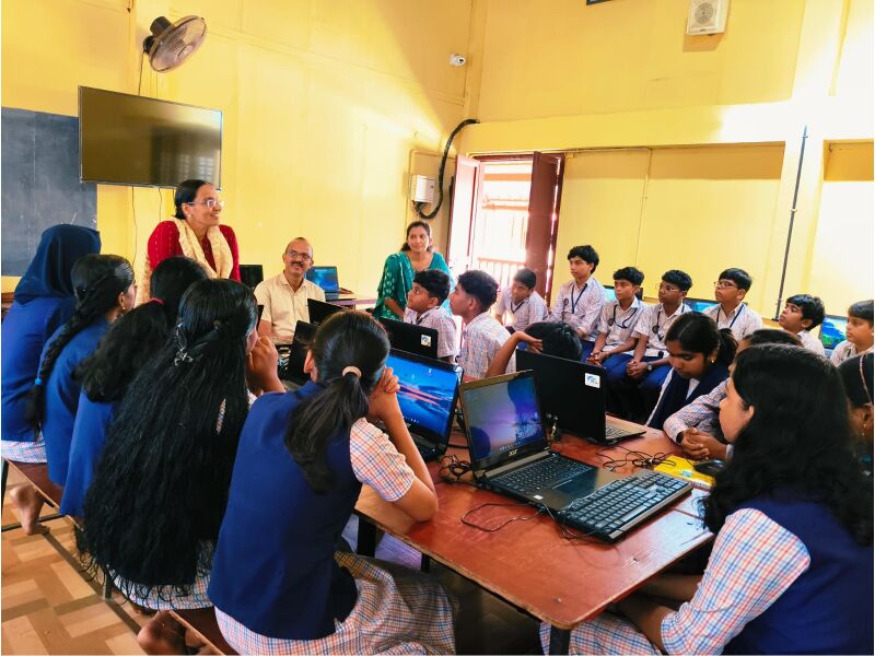 പ്രമാണം:19044-sep12-avhss ponnani-4.jpg