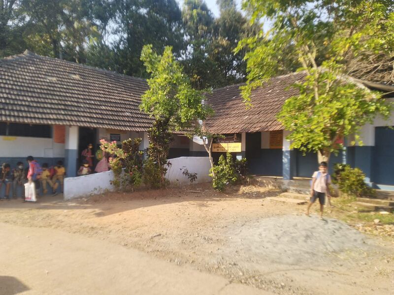 പ്രമാണം:21719-school.jpg