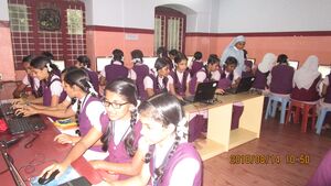 22049 computerlab.JPG