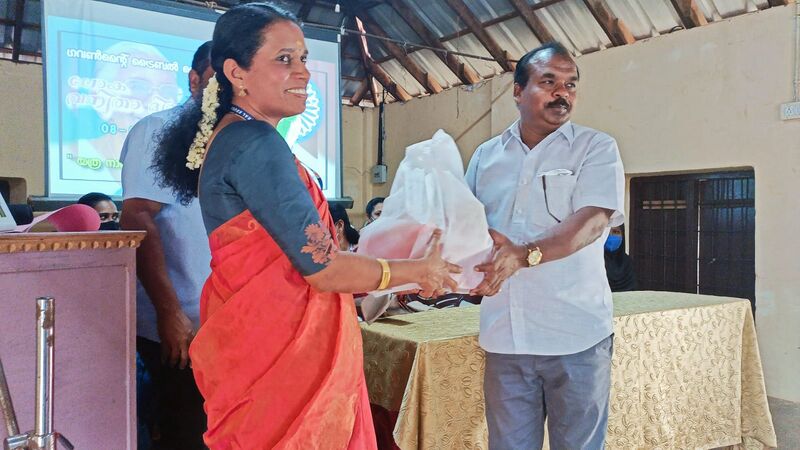 പ്രമാണം:30039 wom day6.jpeg