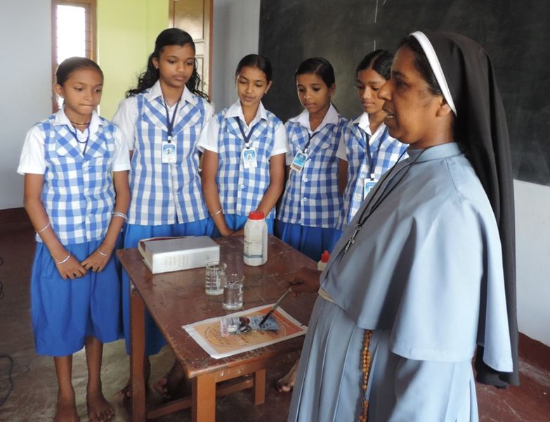 പ്രമാണം:31076 sc lab7.JPG