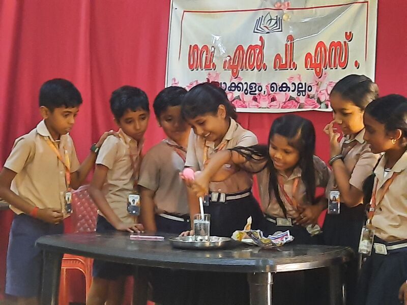 പ്രമാണം:41409 Eureka exam 2025 1.jpg