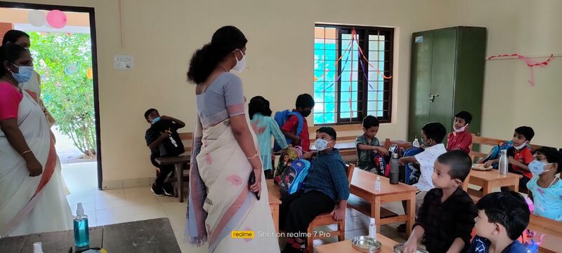 പ്രമാണം:BS21 EKM 26090 2.jpg