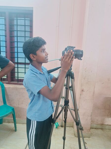 പ്രമാണം:SUB DIS 2.jpg