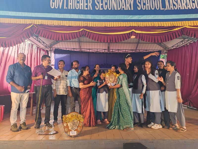 പ്രമാണം:11002 school kalolsavam.jpg