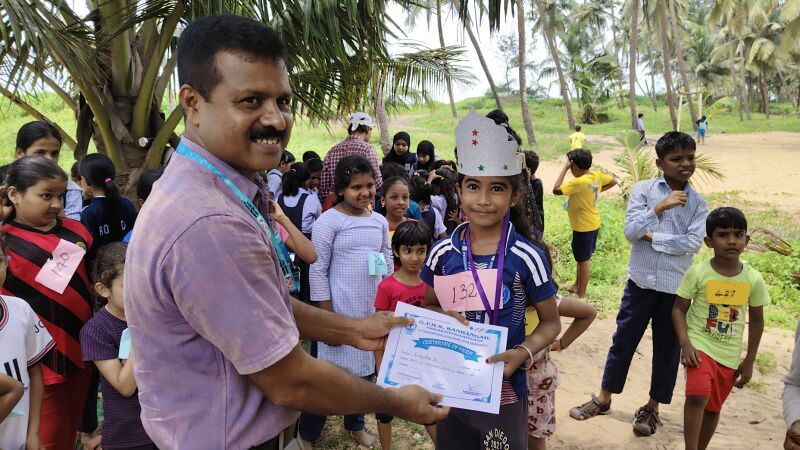 പ്രമാണം:12069 sportslp 3.jpg