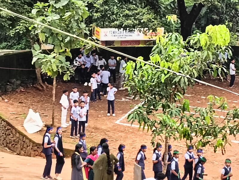 പ്രമാണം:13783 ente gramam.jpg