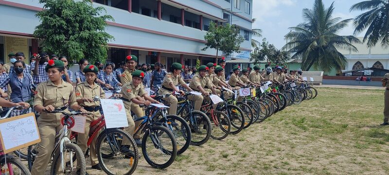 പ്രമാണം:15051 ncc cycle ral.jpg