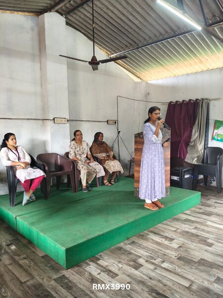 പ്രമാണം:19013 teens4.jpg