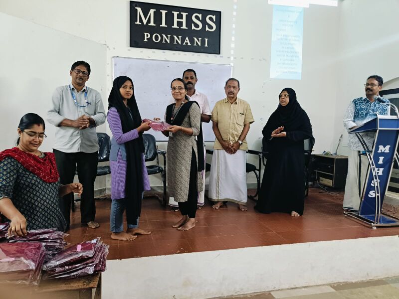 പ്രമാണം:19049-sep18-mihss ponnani-4.jpg