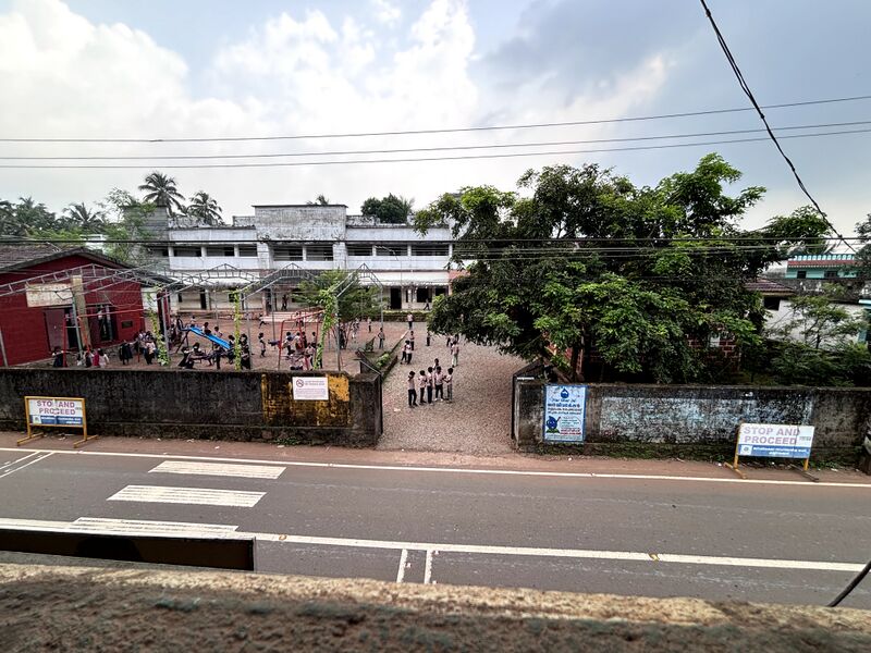 പ്രമാണം:19814 school.jpg