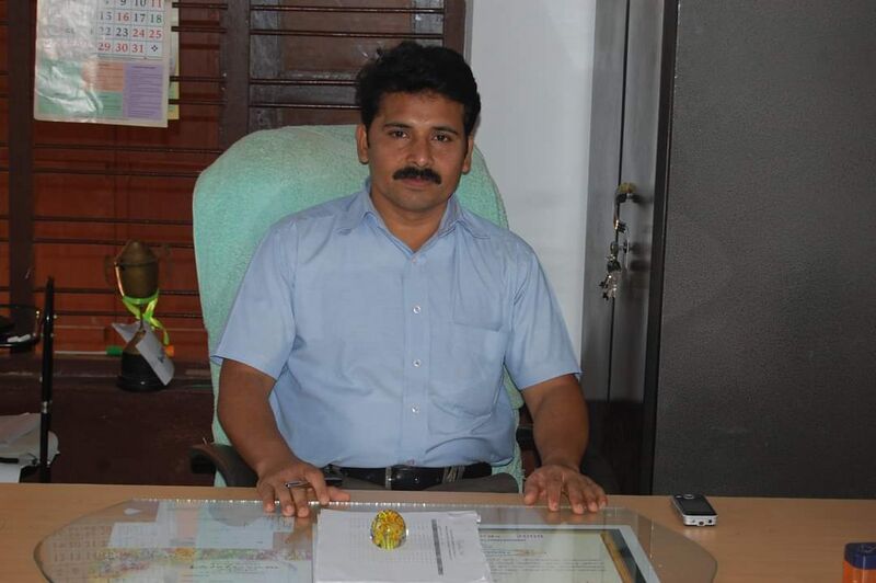 പ്രമാണം:20014-MUHAMMED ASHRAF.jpg