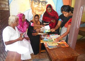 24257 - reading day.jpg