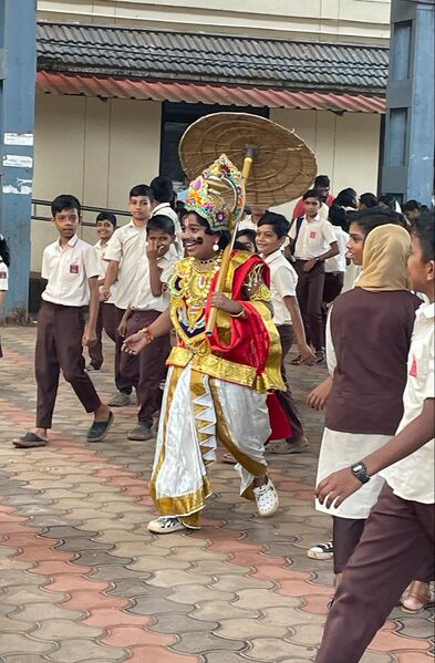 പ്രമാണം:2 onm schl wk.jpg