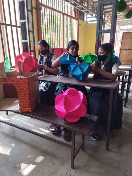 പ്രമാണം:31037-WORK EXPERIENCE CLASS.jpg