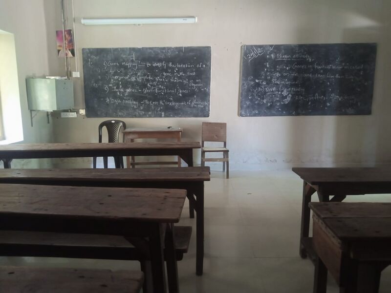 പ്രമാണം:32020 school03.jpg