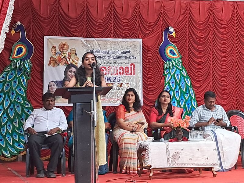 പ്രമാണം:43040-kalotsavam25-9.jpg
