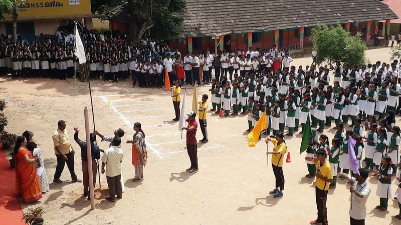 പ്രമാണം:44050 19 2.jpg