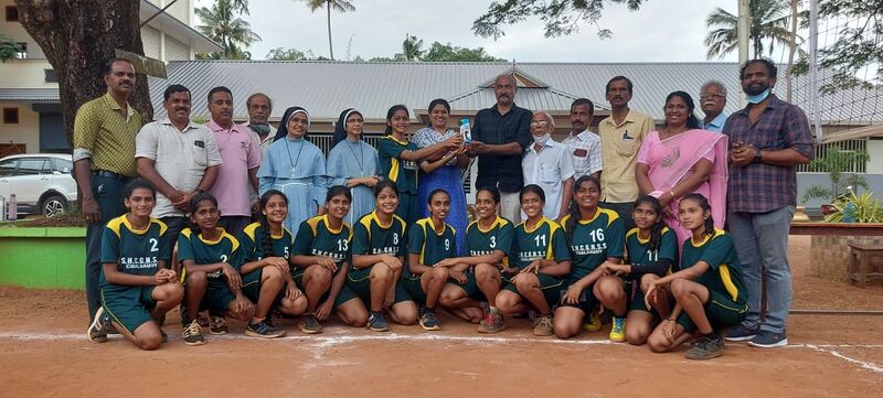 പ്രമാണം:Volley ball.jpg